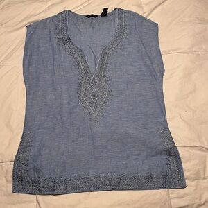 New York & Co. Women Linen Top Blue & Silver Embroidered Sleeveless Size Large